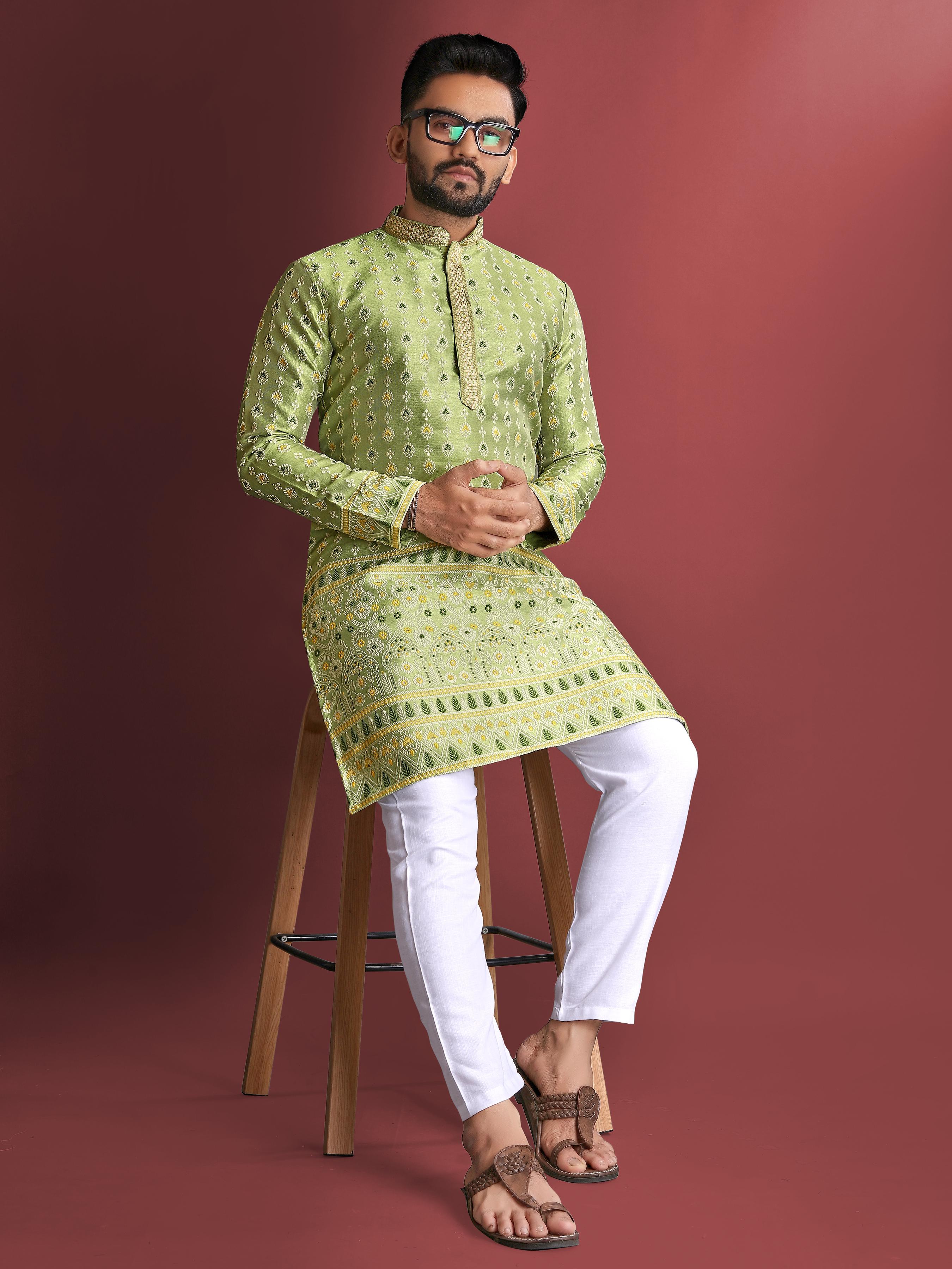 Manyavar's Masterpiece: The Exquisite Silk Kurta